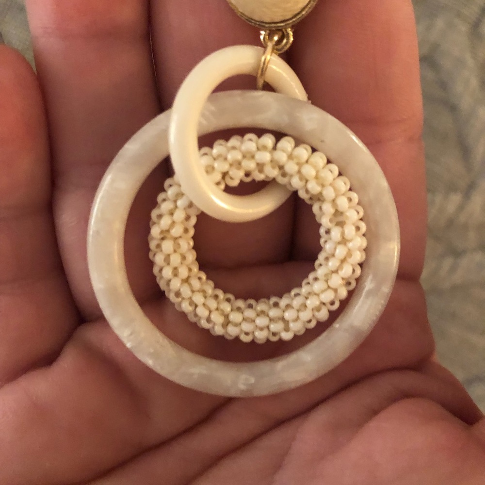 Lulus statement earring - Picture 2 of 2